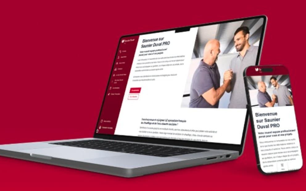 Visuel de la page d'accueil de notre site sur une téléphone et un ordinateur